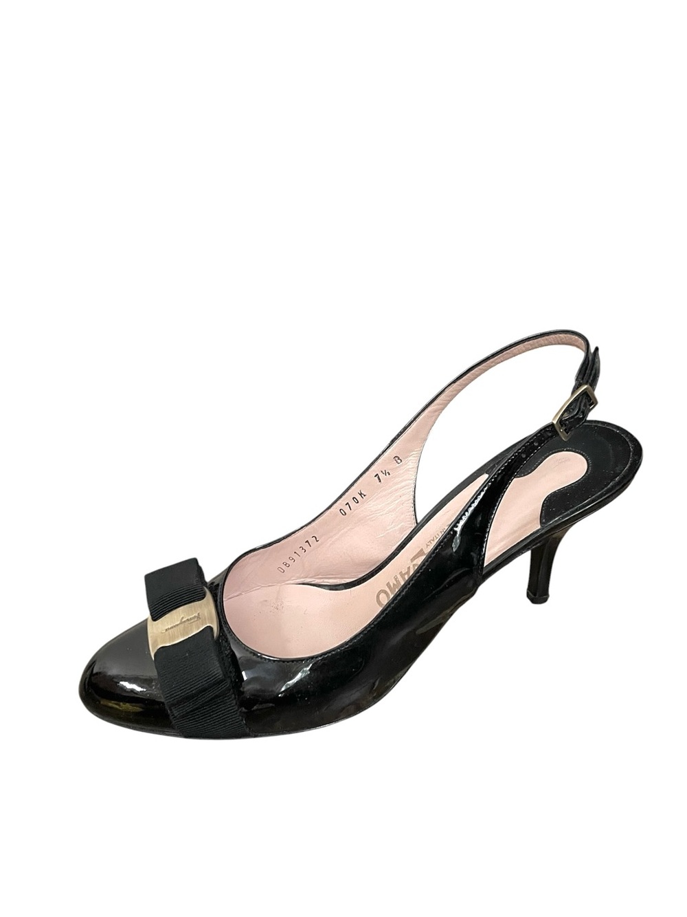 Salvatore Ferragamo Vara Slingback Heels Bow Accent Black Patent Leather 7.5